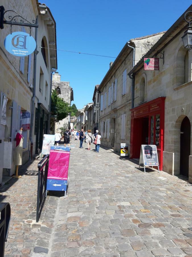 Appartamento Les Logis Des Vignobles Sainte Emilion En Duplex N 3 Avec Terrasse Esterno foto